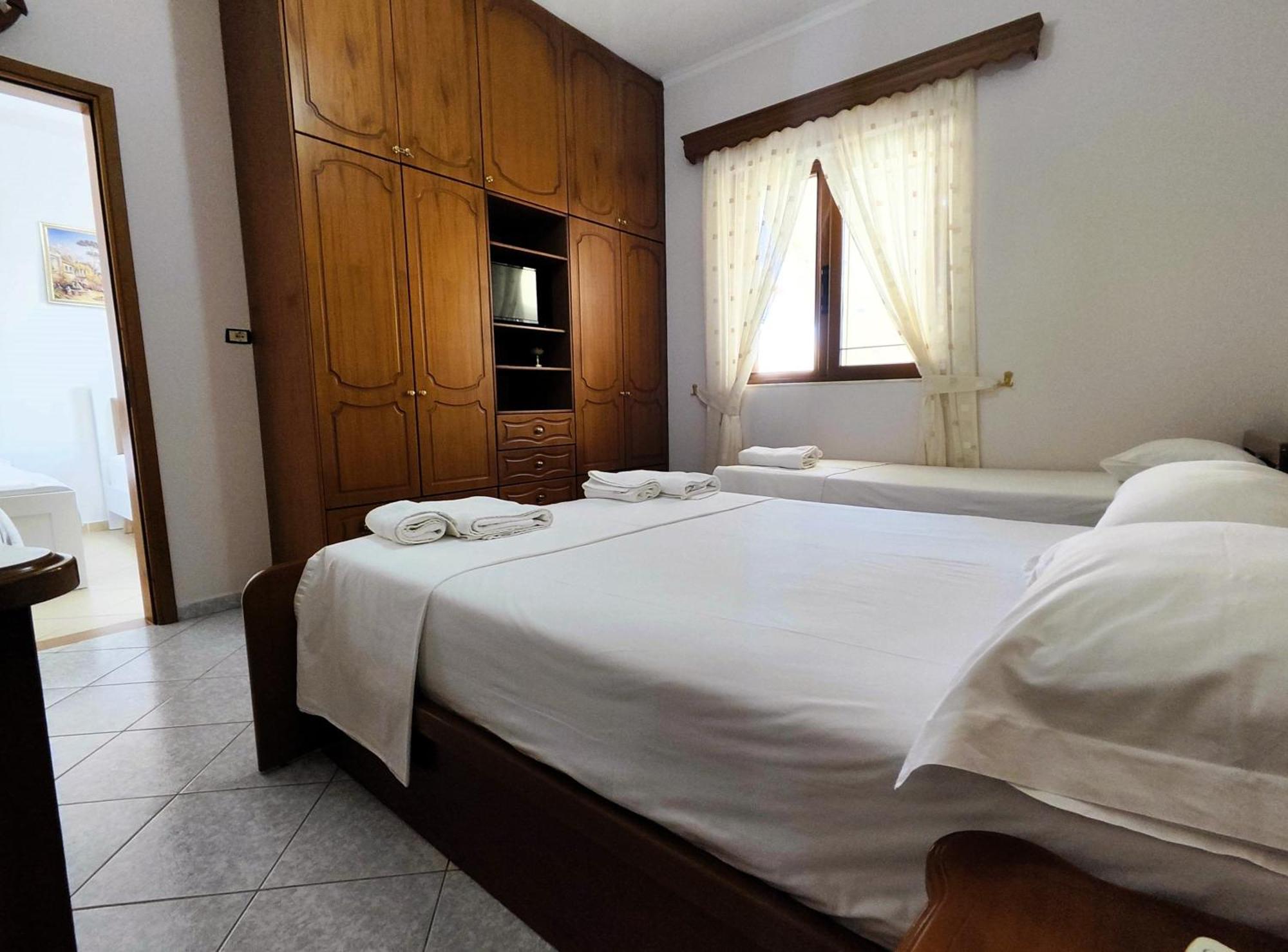 Hola Rooms คซามิล ภายนอก รูปภาพ