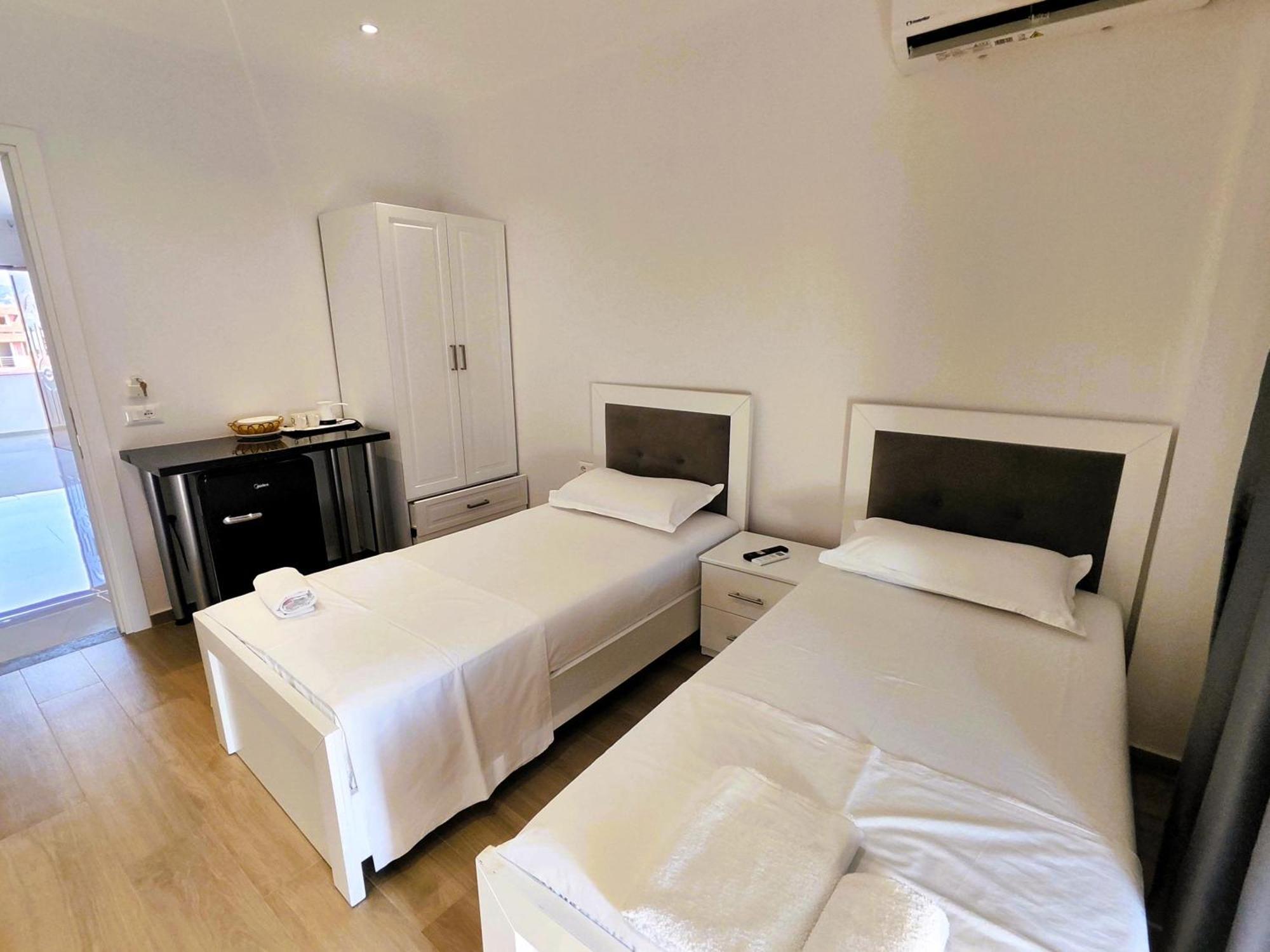 Hola Rooms คซามิล ภายนอก รูปภาพ
